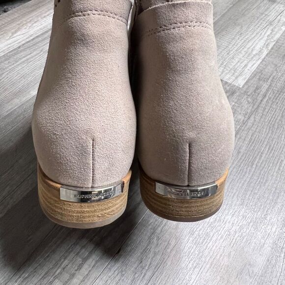 Michael Michael Kors Sunny Suede Laser Cut Boots Ankle Booties Size 6 - Picture 4 of 7